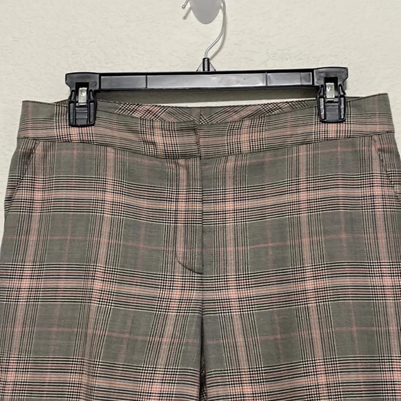 St. John Multicolor Plaid Flat Front Straight Leg Pocket Trouser Pants Size 6 - Picture 2 of 6